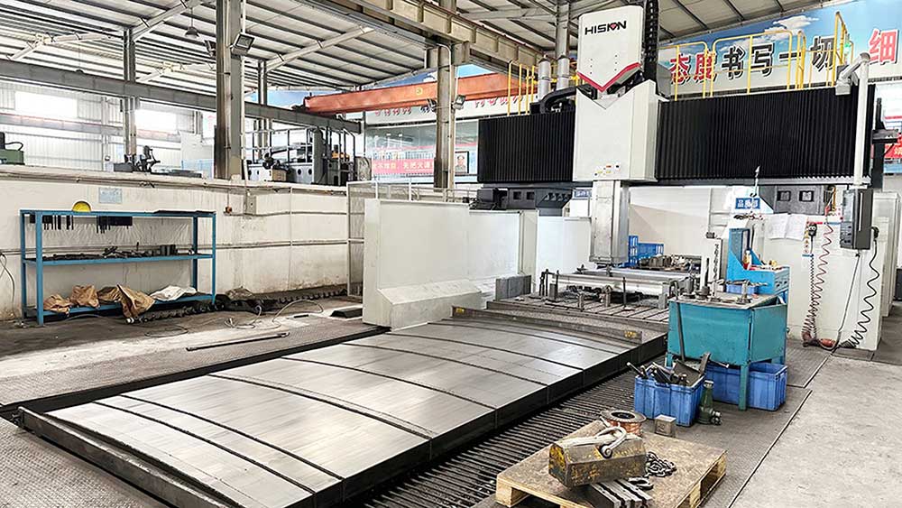 6m５軸ＣＮＣマシニングセンタ