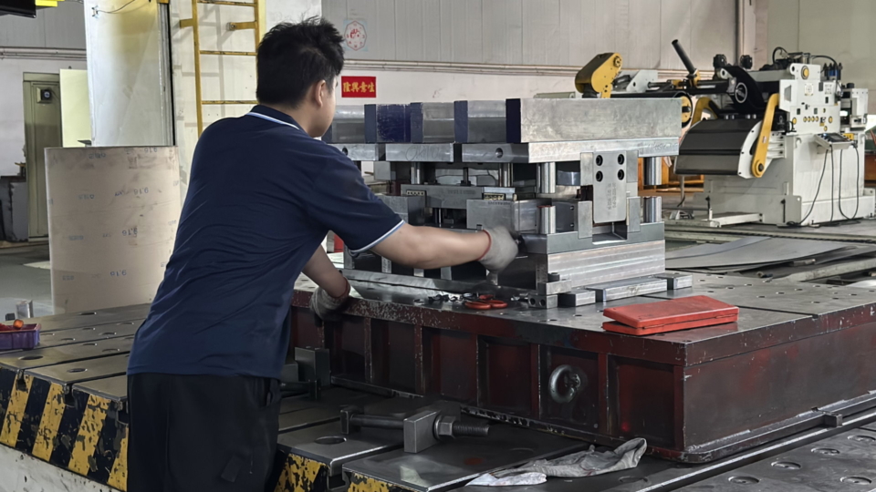 金型製造の様子
