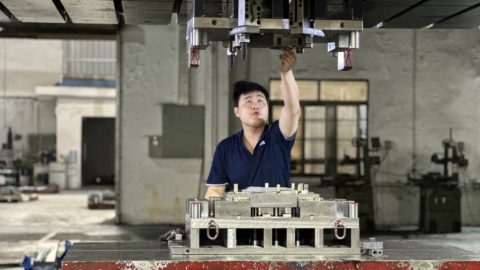 金型製造の様子