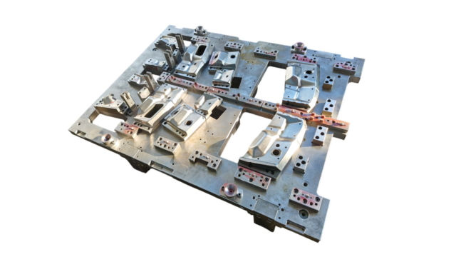 順送プレス金型